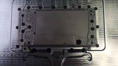 華為手機殼模具放電加工